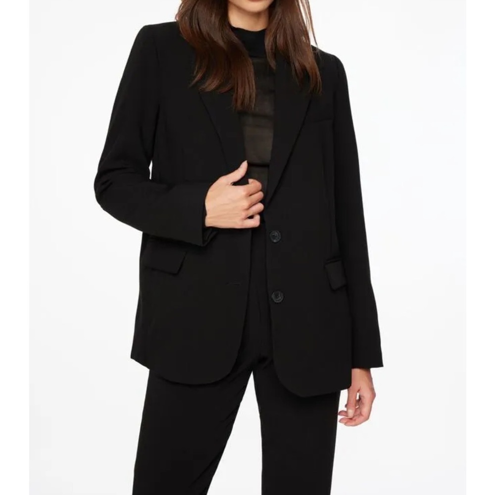 Brand new Lorelei Two Button Blazer